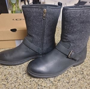 Robbie ugg boots size 9